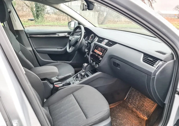 Skoda Octavia cena 47900 przebieg: 242000, rok produkcji 2017 z Krotoszyn małe 254
